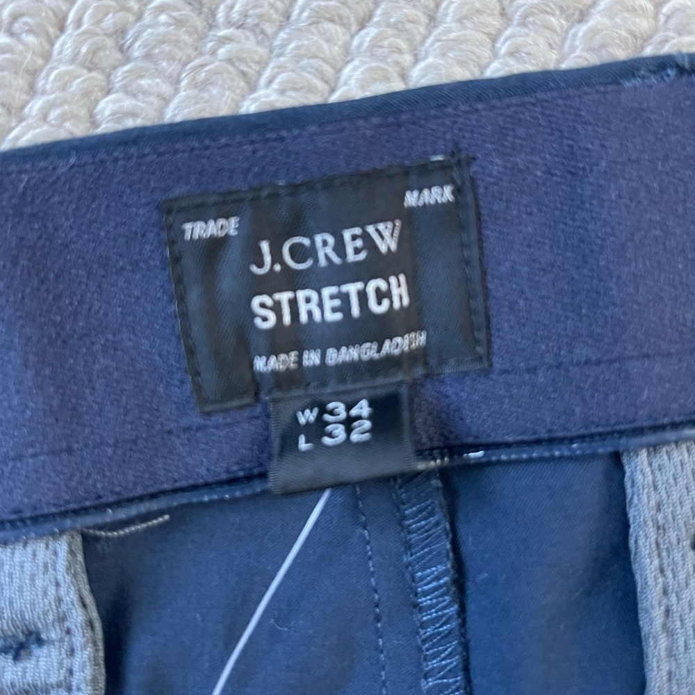 Men’s J Crew Tech pants. (Navy trousers.)